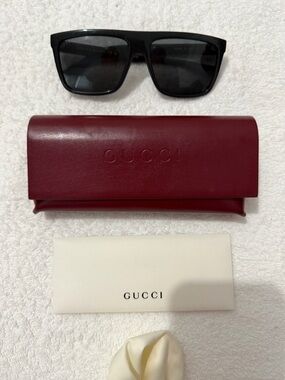 Gucci Black Rectangle Sunglasses with Burgundy Case